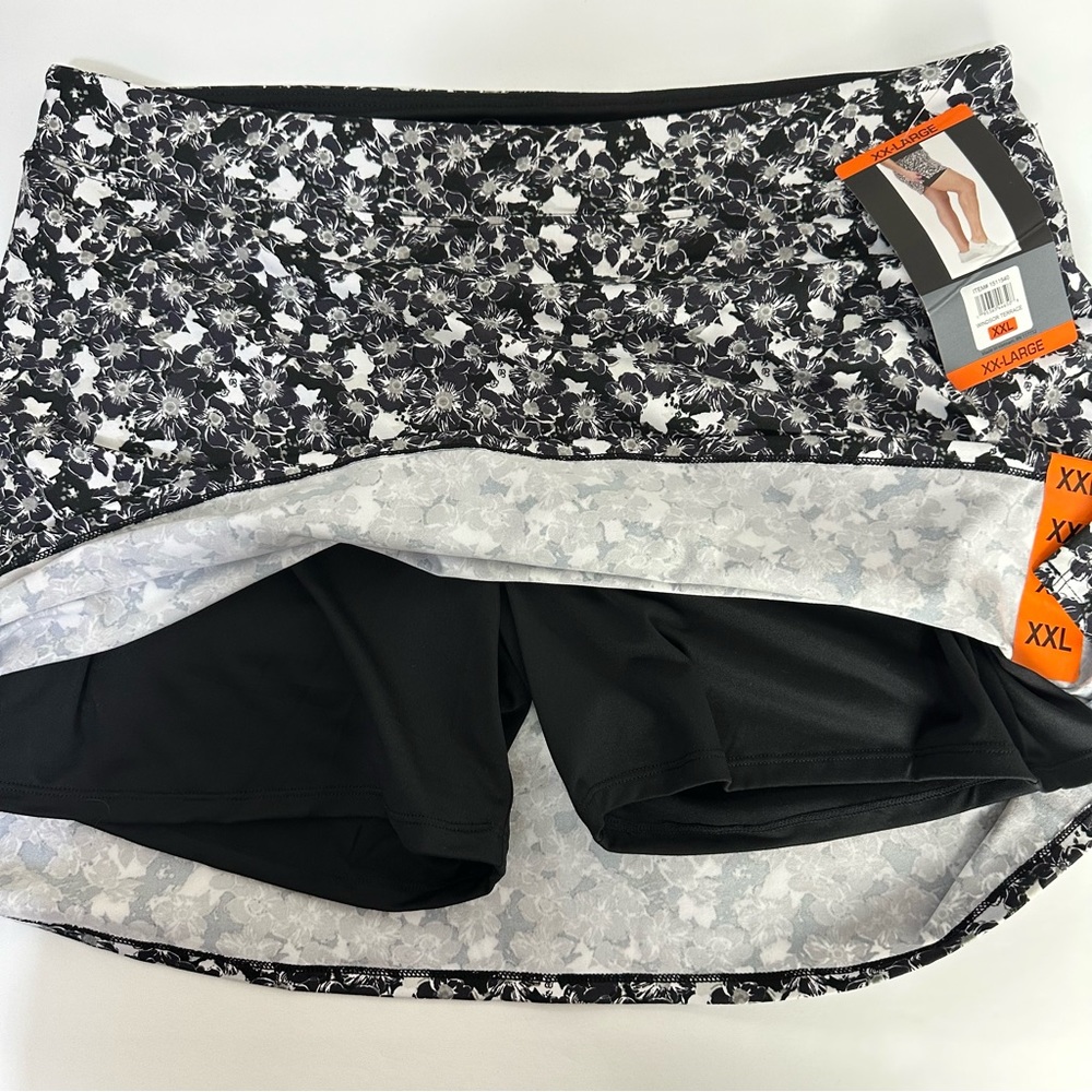 Colorado Clothing Tranquility Ladies Skort Black Flowers Size XXL Stretch NWT
